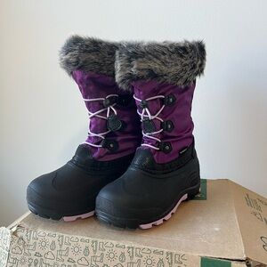 ❄️ Kamik Powdery2 Youth Size 4 Waterproof Winter Boots - Grape 🍇